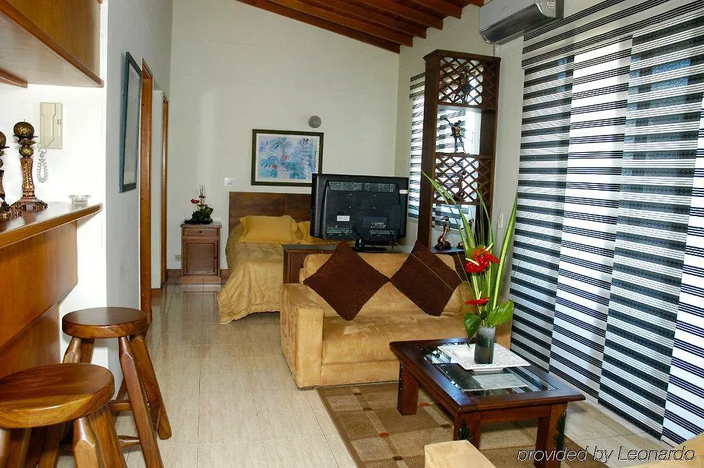 Aparta Hotel La Provincia Medellin